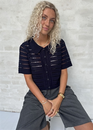 Smilla bluse Navy Boii Studios 